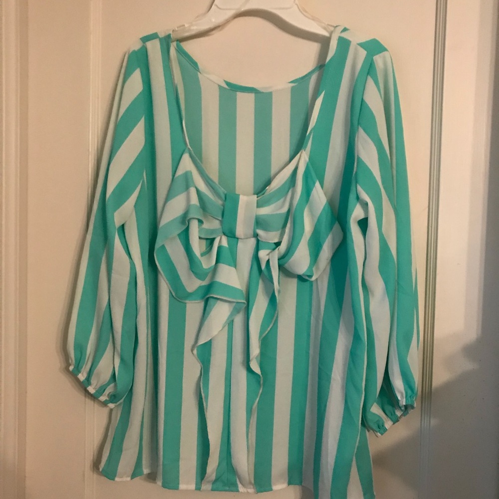 Voll green & white striped blouse size L (LOC1)